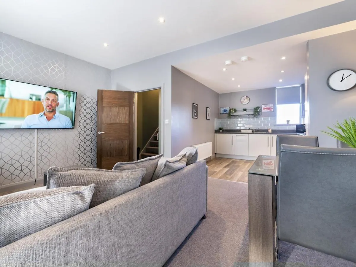Pass The Keys Stunning 2Br Duplex W Bars Cafes Parks Nearby Apartment Belfast